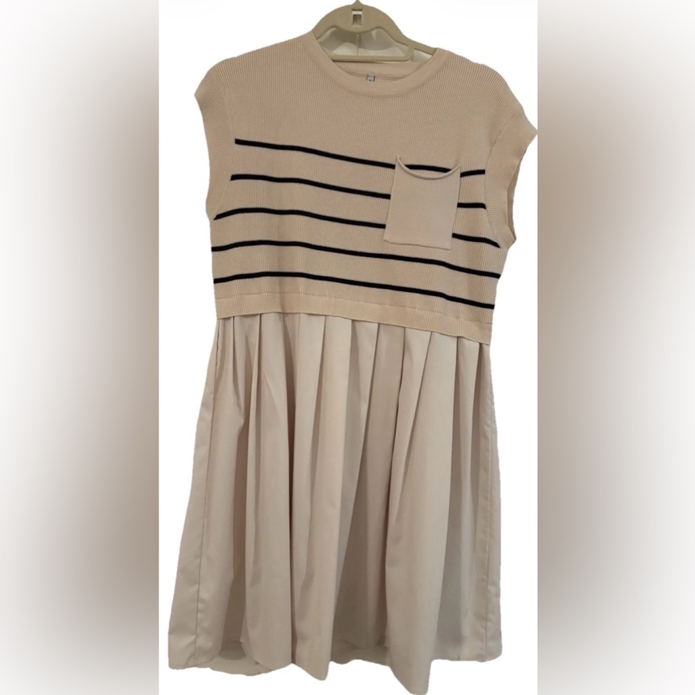 Cream and Black Striped Knit Sleeveless Pleated Mini Dress Pocket Size Medium